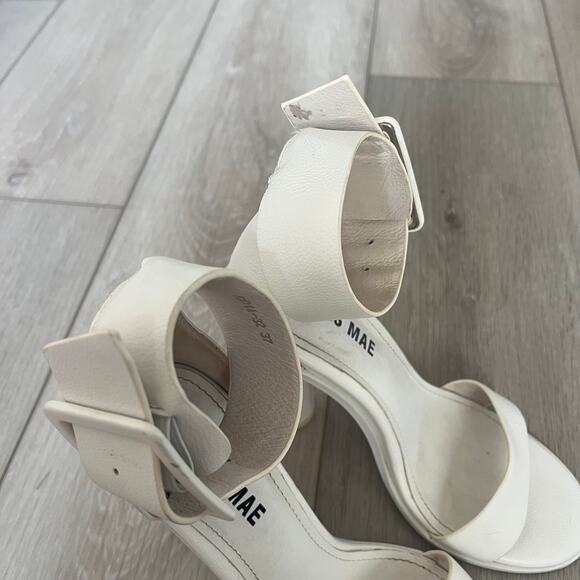 Alias Mae 'Ami' Women's 37 / US 6 Ankle Wrap Buckle High Heel White Leather - Picture 4 of 9